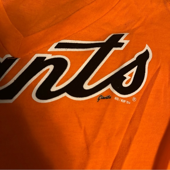 Nike Women’s San Francisco Giants Raglan Tee Size XS - Like New - Picture 2 of 4